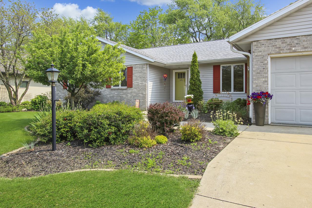 2215 Countryside Ln., Freeport, IL 61032