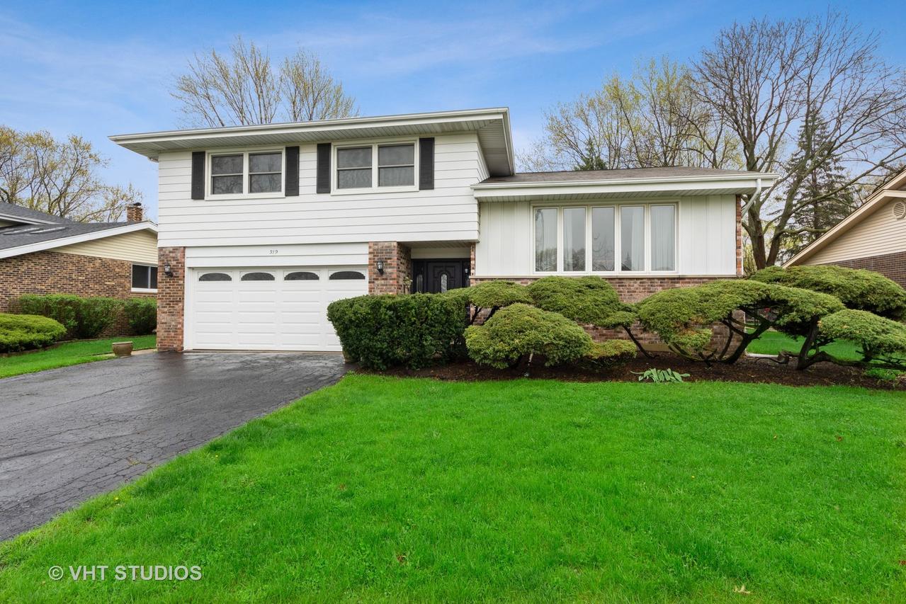 319 W Cedar St., Arlington Heights, IL 60005