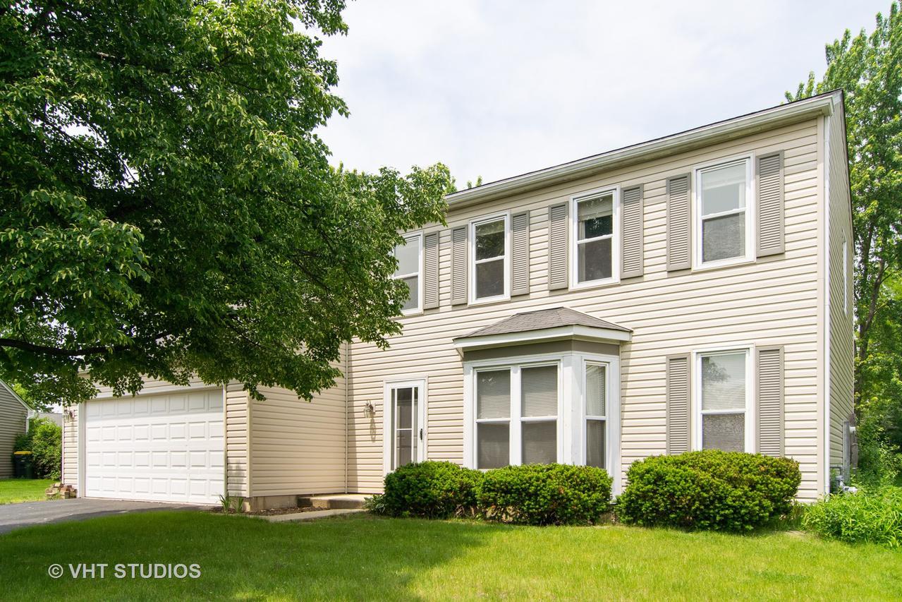 1195 Laurel Ct., Carol Stream, IL 60188