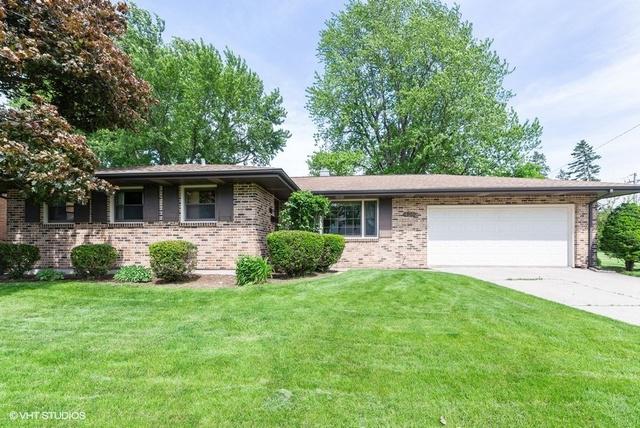 426 Fairmont Dr., DeKalb, IL 60115