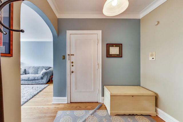 801 Elmwood Ave. #2, Evanston, IL 60202