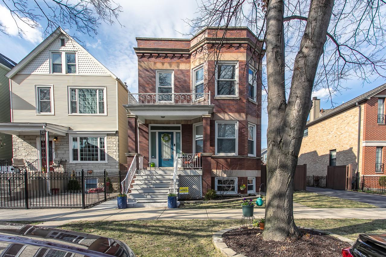 2434 W Cuyler Ave., Chicago, IL 60618