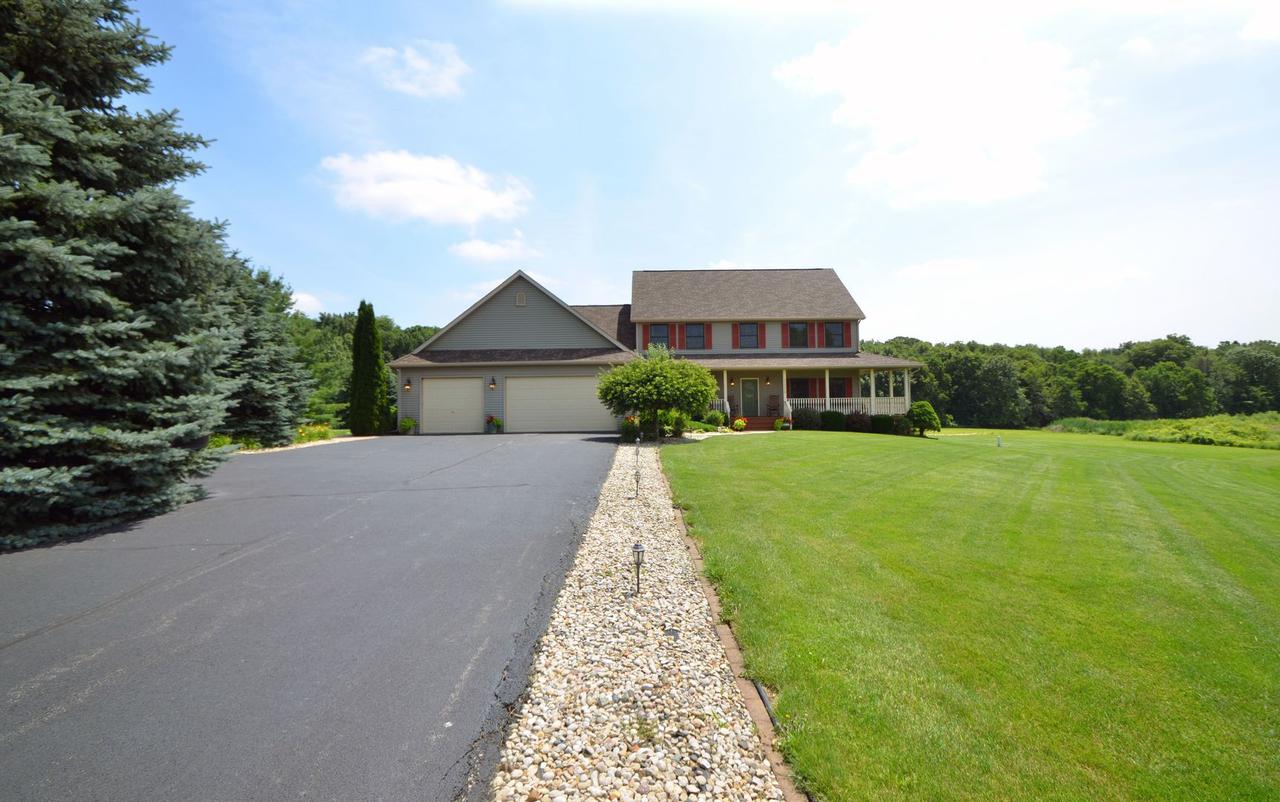 11779 Cardinal Ln., Caledonia, IL 61011