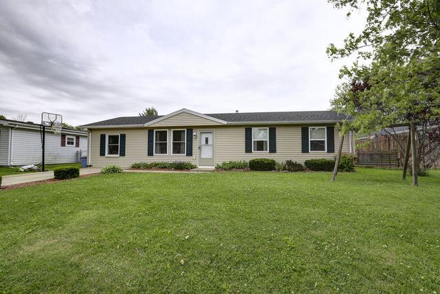 353 Kelly Dr., Oakwood, IL 61858