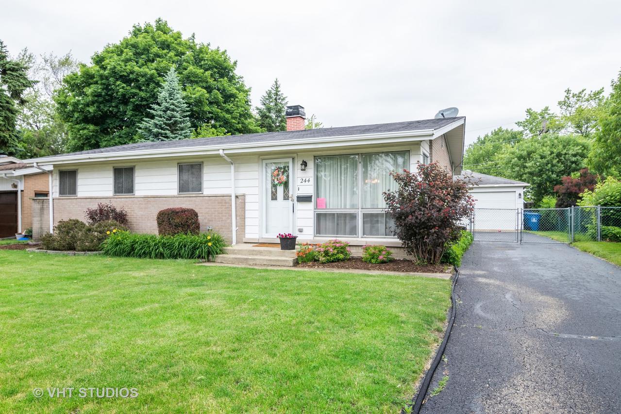 244 E Normandy Dr., Addison, IL 60101