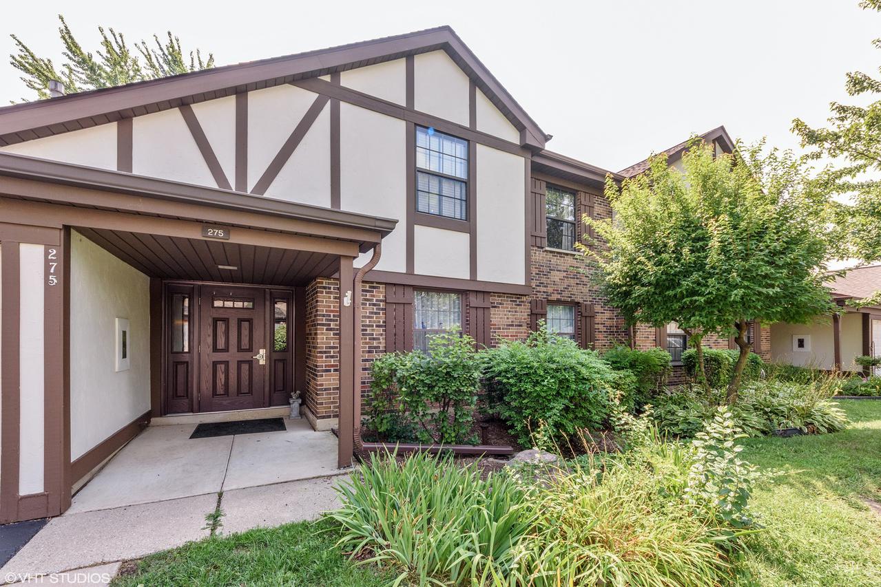 275 Wilmette Ct. #A2, Schaumburg, IL 60193