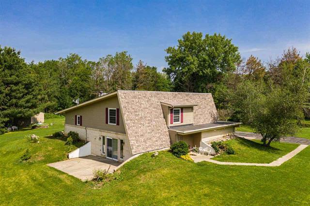 5804 N Winnebago Rd., Pecatonica, IL 61063