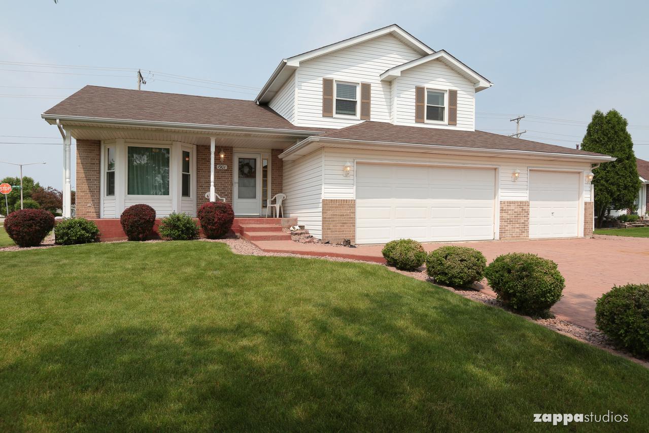 1901 Mystic Dr., Plainfield, IL 60586