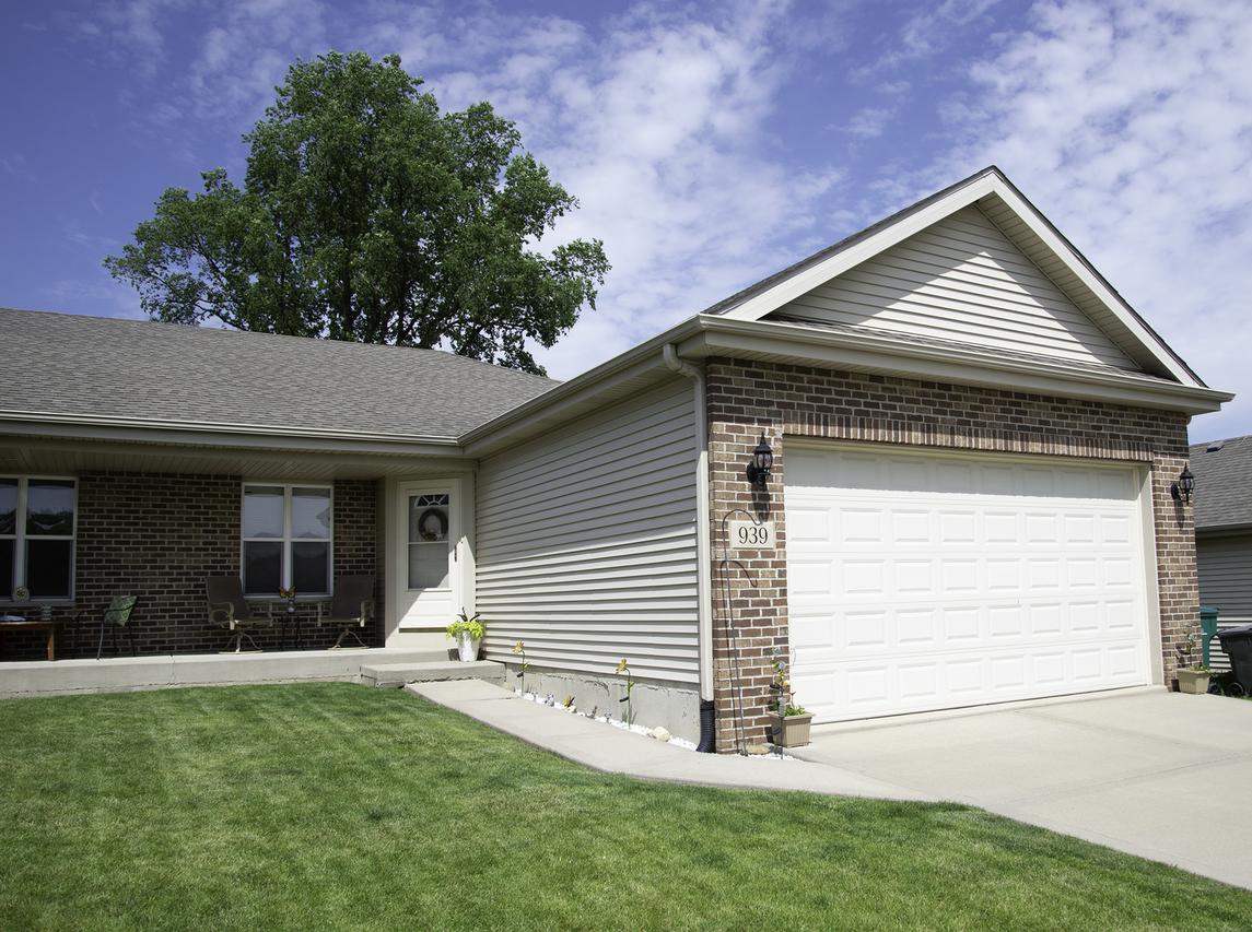 939 Arrowhead Dr., Elwood, IL 60421