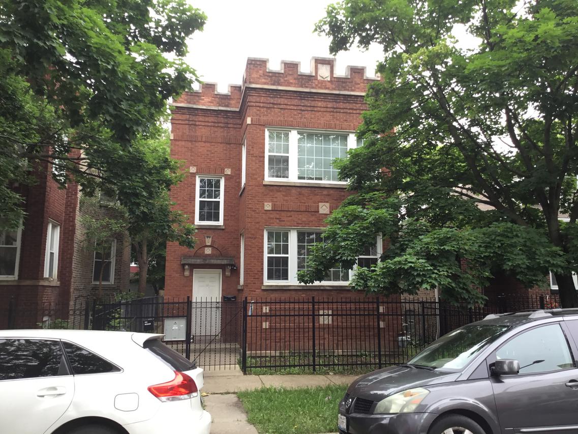 1215 N Parkside Ave., Chicago, IL 60651