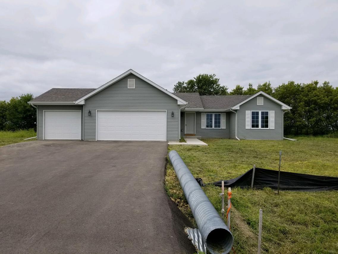 920 White Birch Ln., Davis Junction, IL 61020