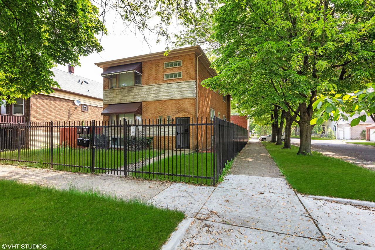8457 S Muskegon Ave., Chicago, IL 60617