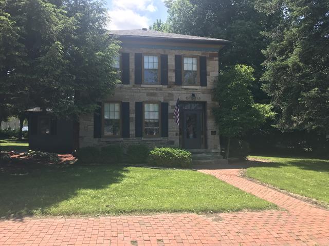 720 6th St., Lasalle, IL 61301