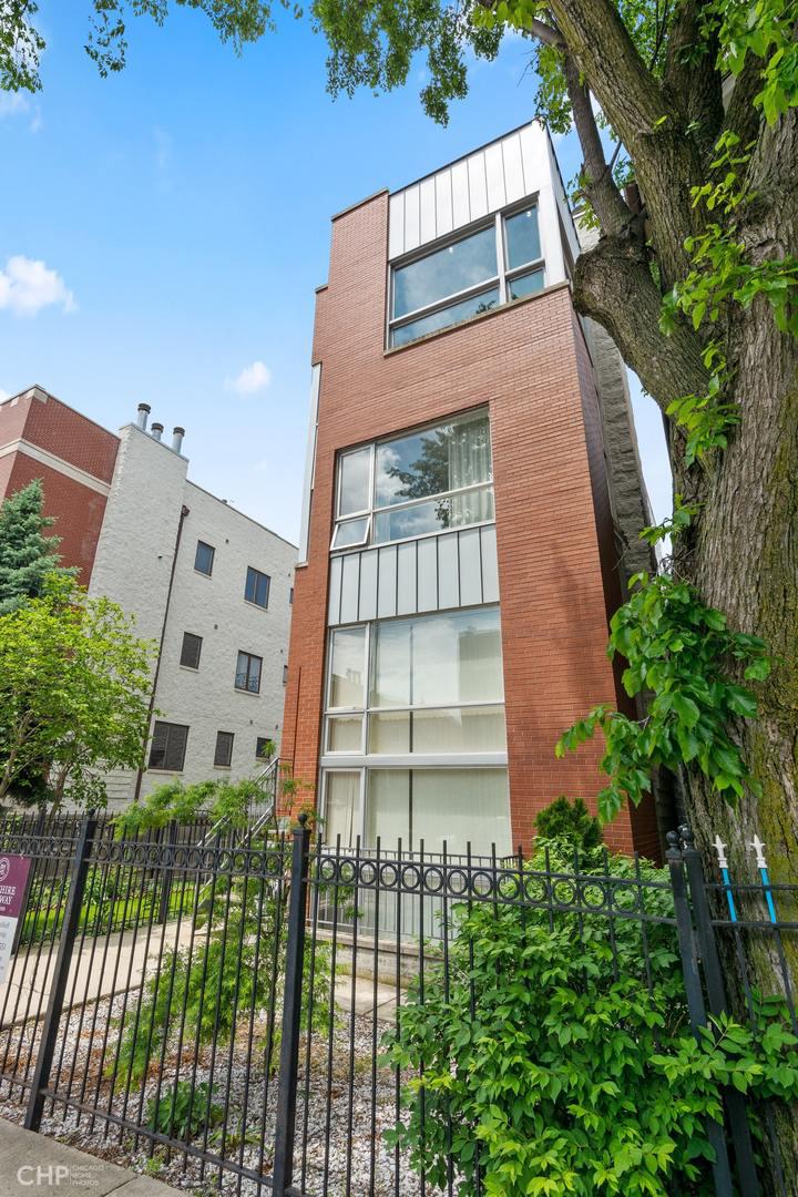 2448 W Augusta Blvd. #3, Chicago, IL 60622