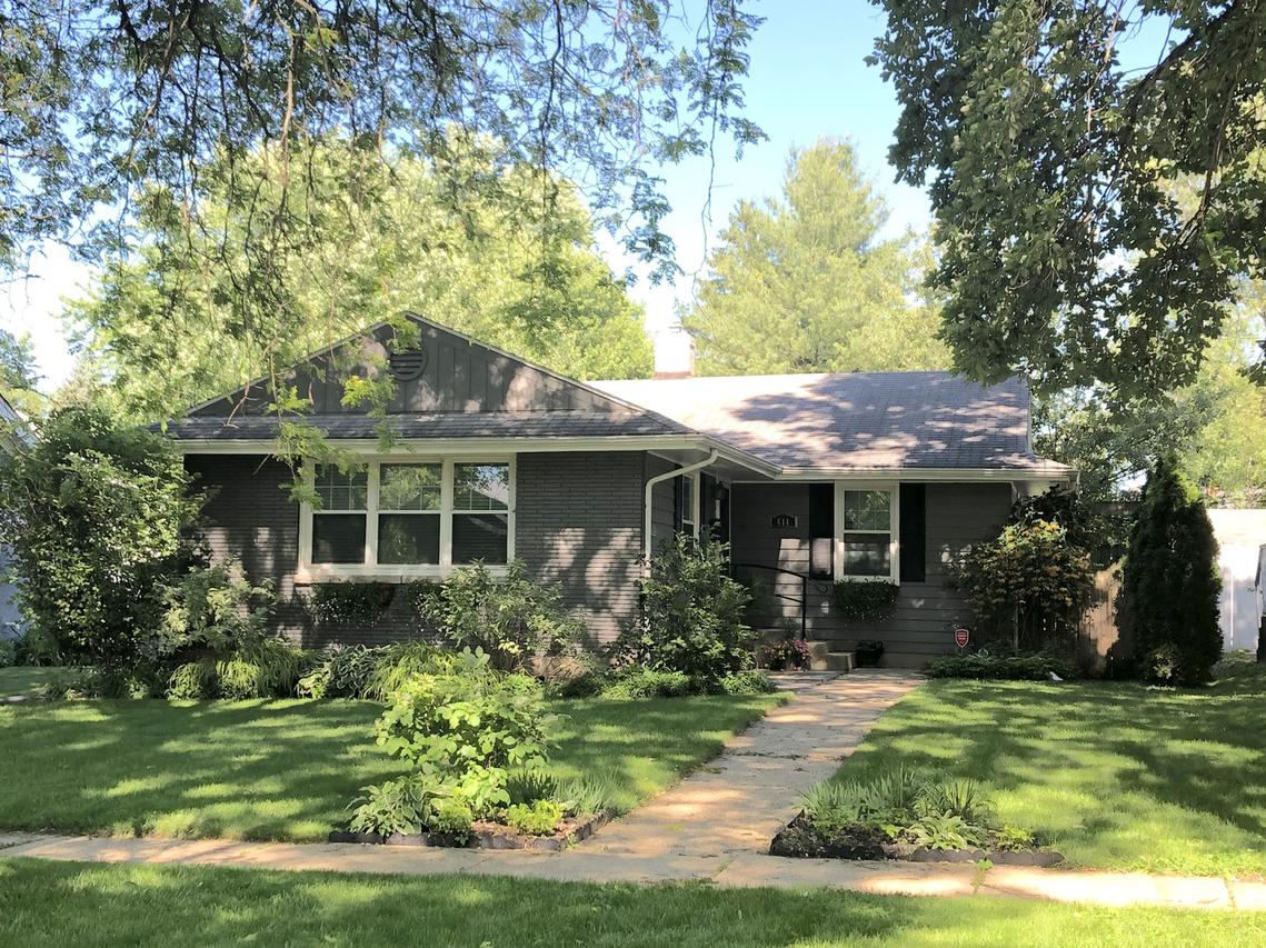 611 Paris Ave., Rockford, IL 61107