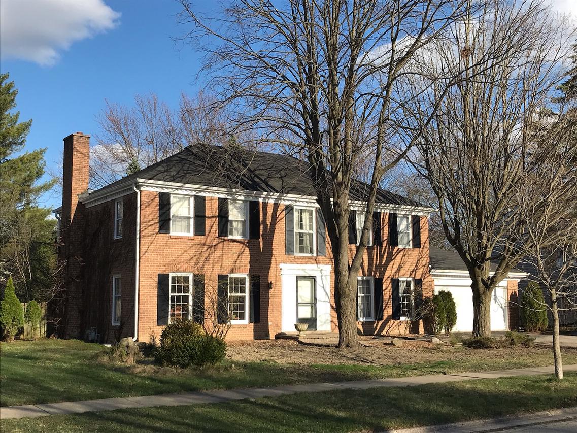 2327 Cambridge Dr., Northbrook, IL 60062