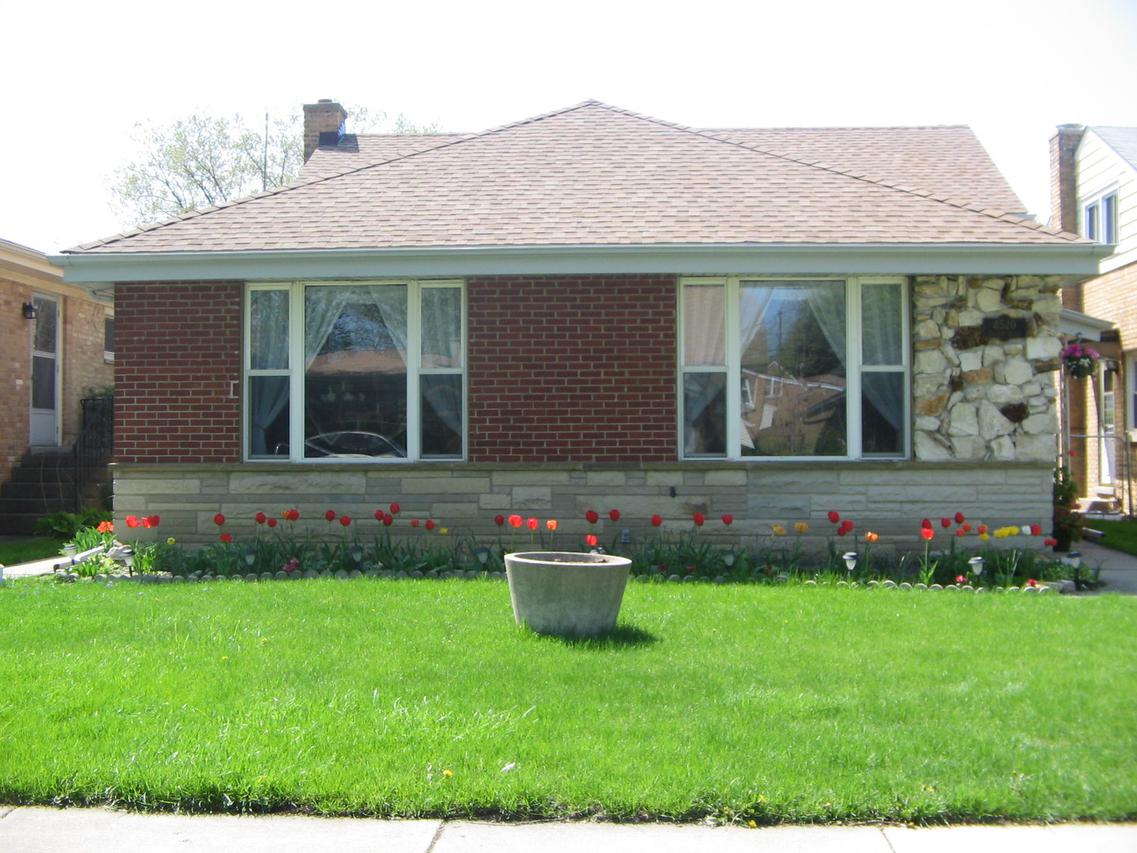 8520 Laramie Ave., Skokie, IL 60077
