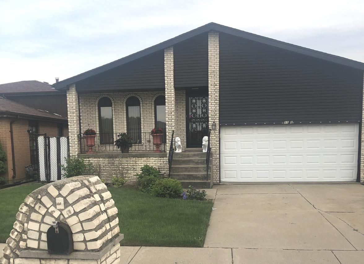 1103 Stewart Ave., Calumet City, IL 60409