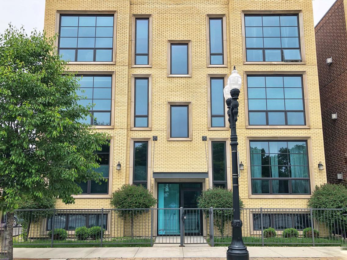 2548 W Irving Park Rd. #1W, Chicago, IL 60618