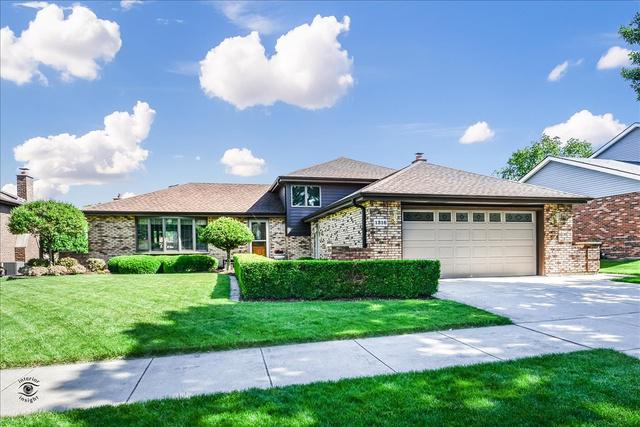 1316 Hughes Ave., Downers Grove, IL 60516