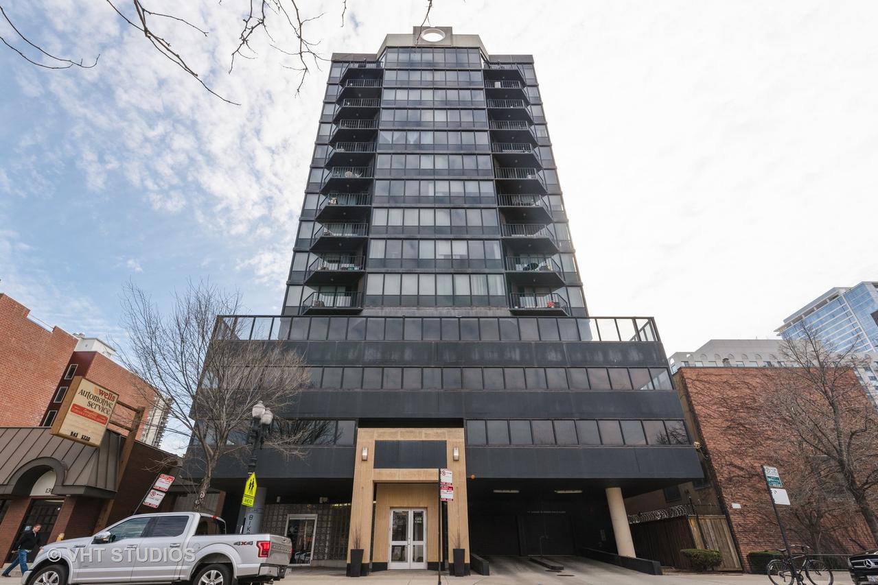 1309 N Wells St. #1305, Chicago, IL 60610
