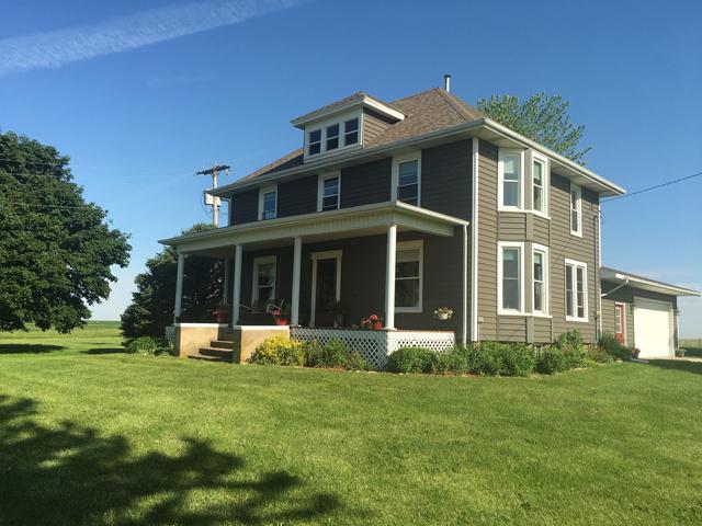 24589 Angling Rd., Princeton, IL 61356