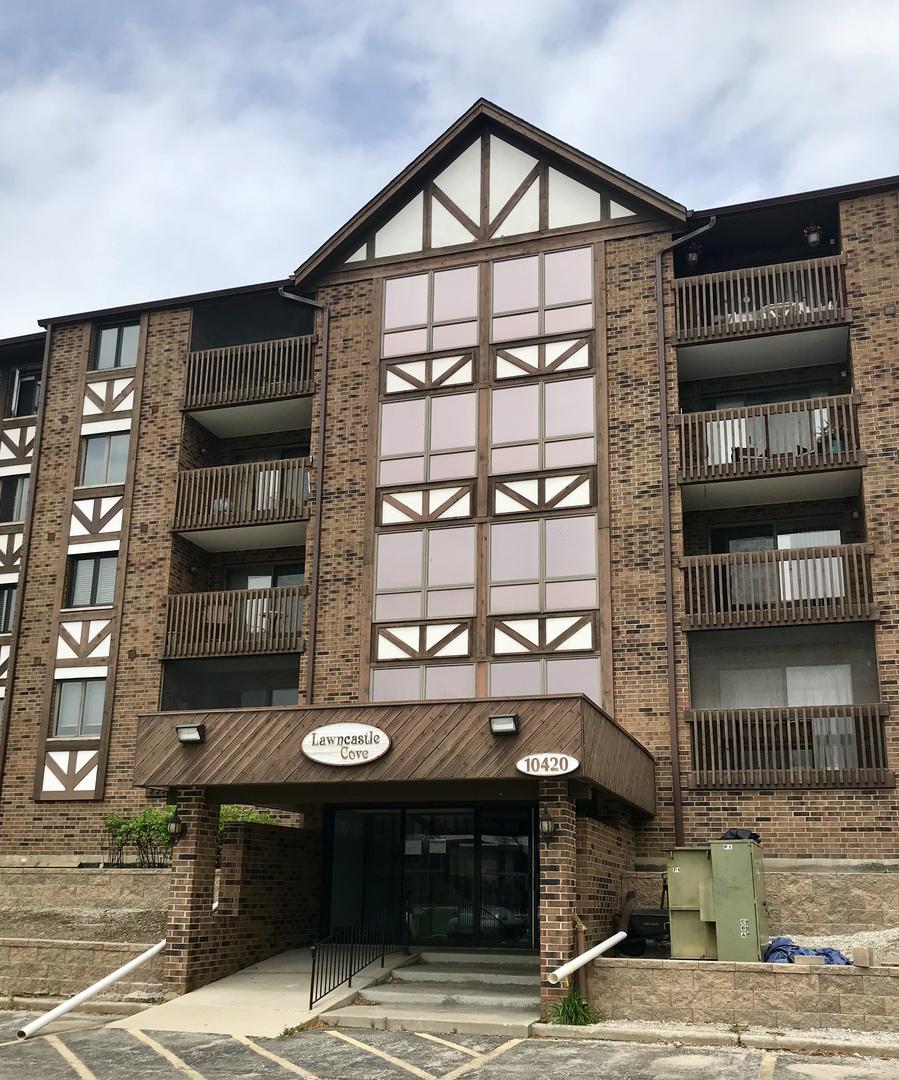 10420 Circle Dr. #34B, Oak Lawn, IL 60453