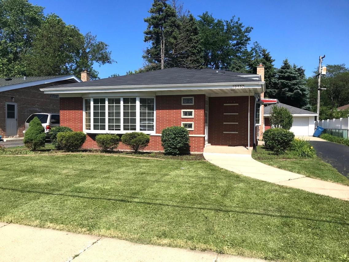 10327 S Kostner Ave., Oak Lawn, IL 60453