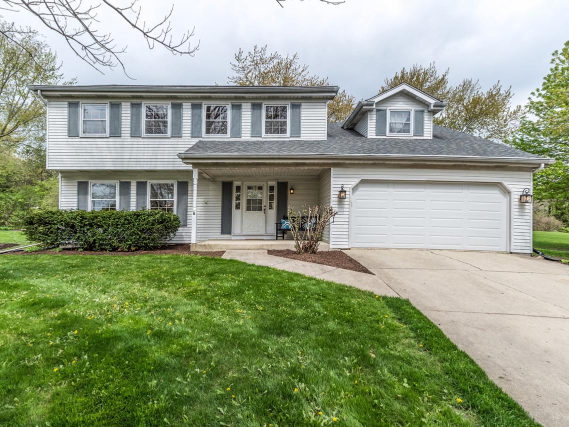 803 Riva Ridge Ct., Naperville, IL 60540