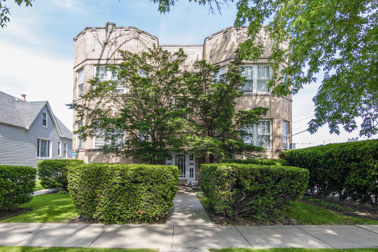 3615 N Sawyer Ave., Chicago, IL 60618