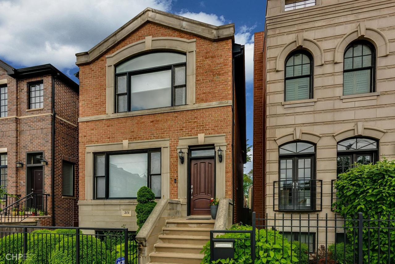 2151 N Oakley Ave., Chicago, IL 60647