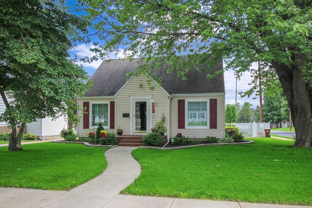 1173 W Harrison St., Freeport, IL 61032