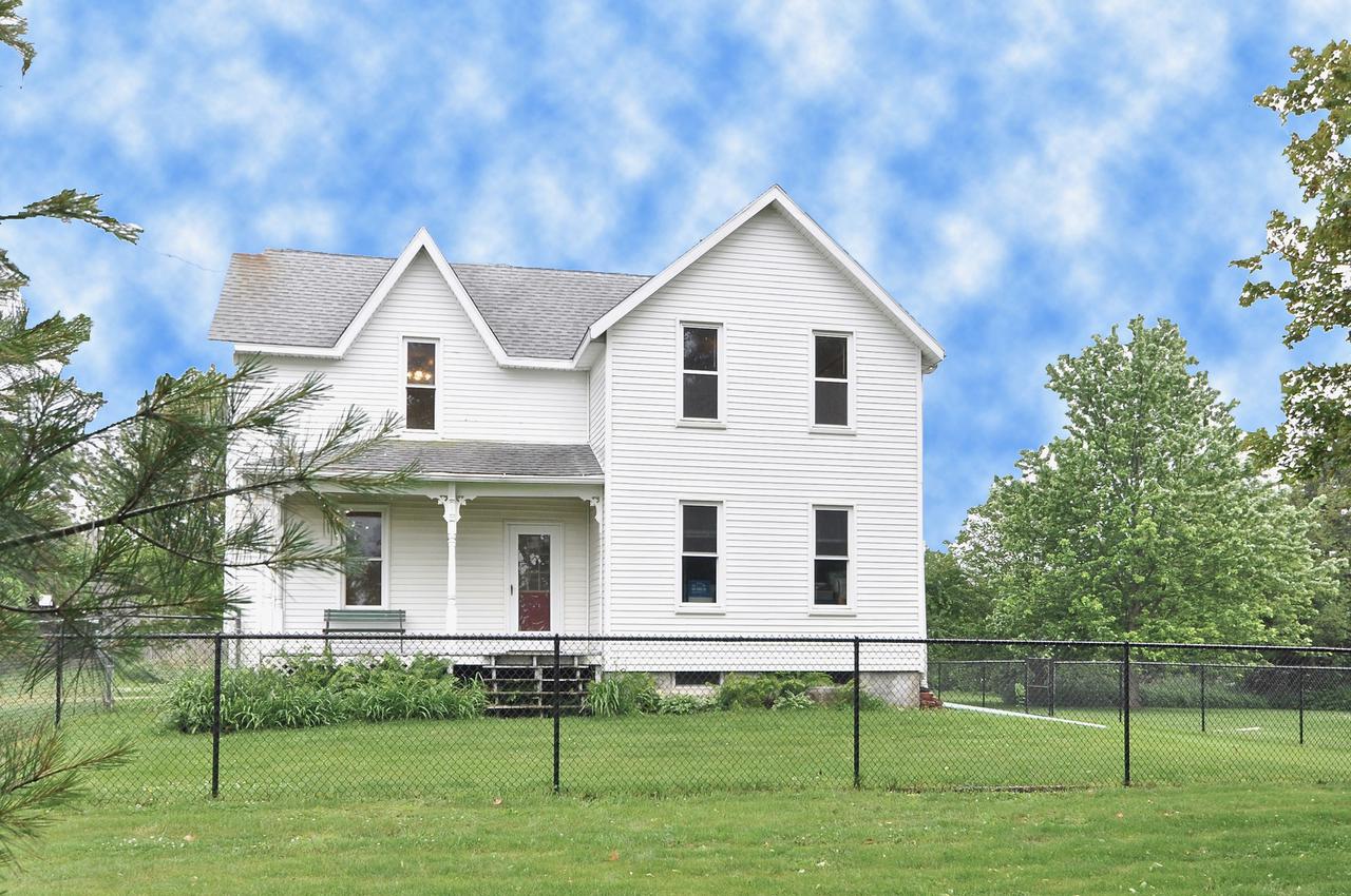 1398 Mowers Rd., Esmond, IL 60129