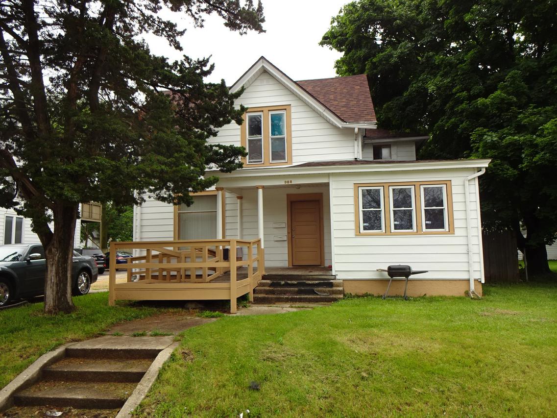 922 N Church St., Rockford, IL 61103