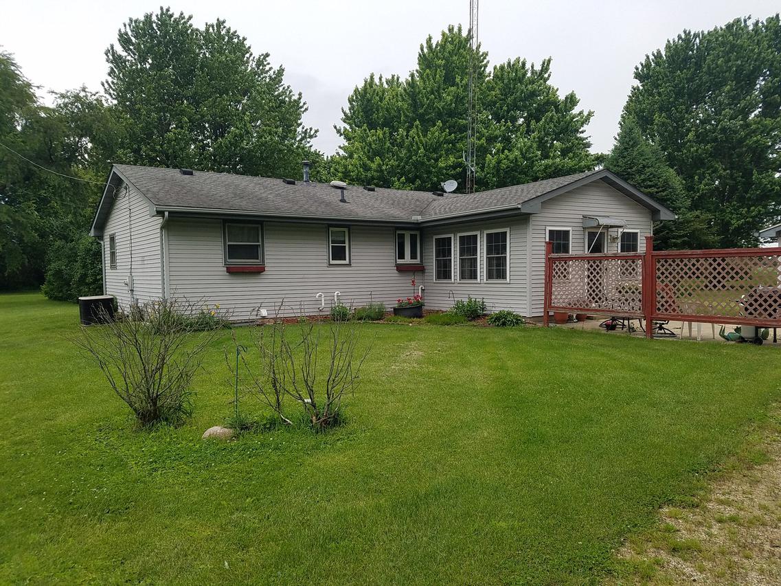 507 Steward St., Steward, IL 60553