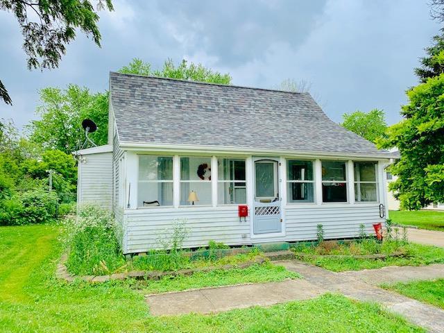 857 E Mccracken Ave., Hoopeston, IL 60942