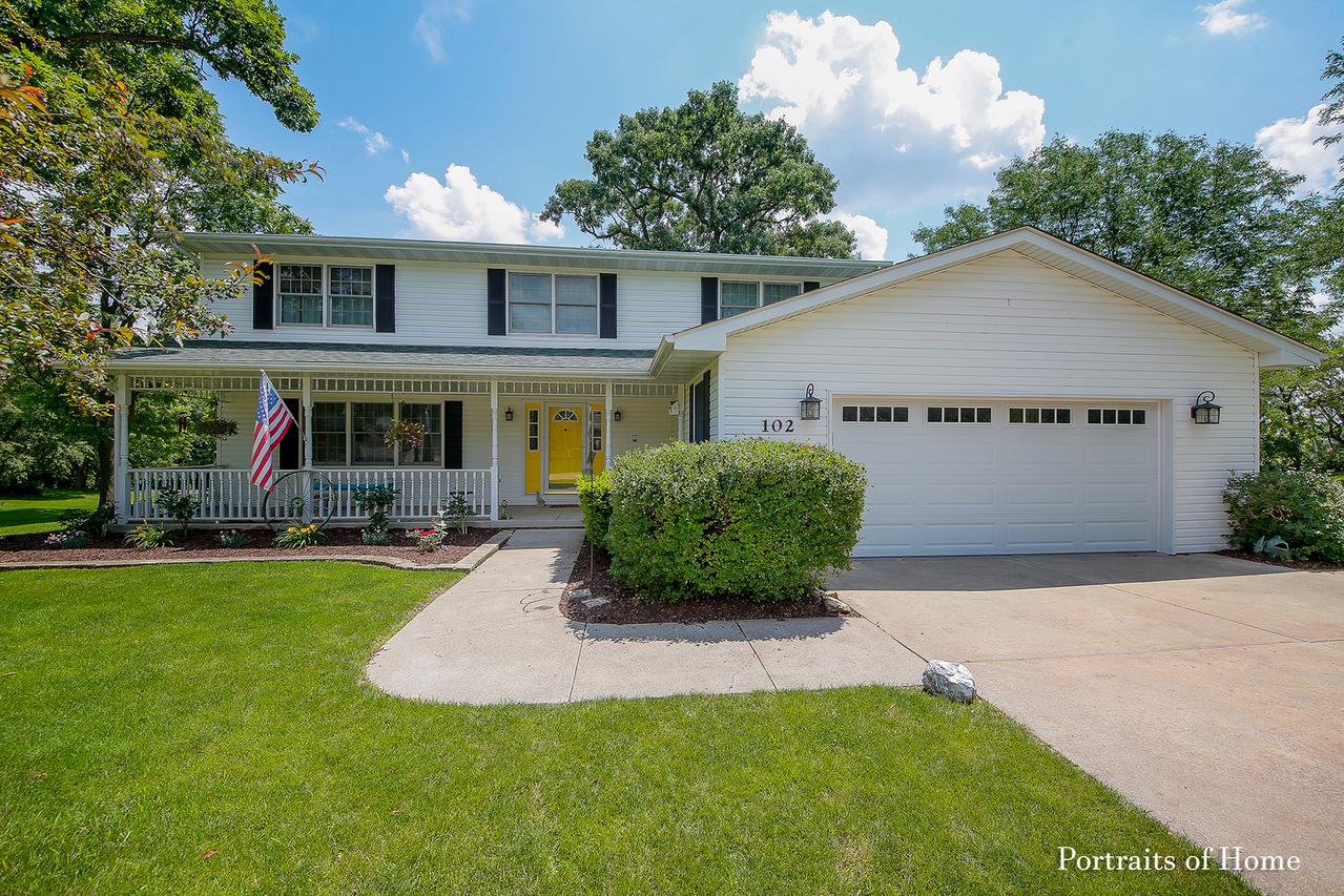 102 Crest View Ct., Minooka, IL 60447