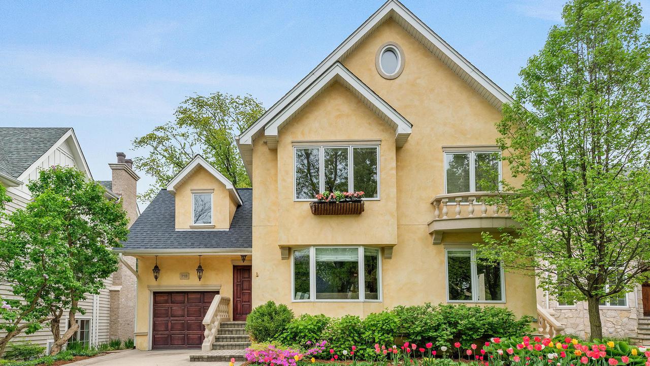 715 S Monroe St., Hinsdale, IL 60521