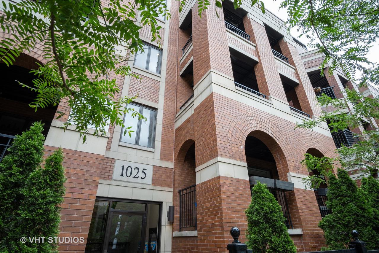 1025 W Monroe St. #4E, Chicago, IL 60607