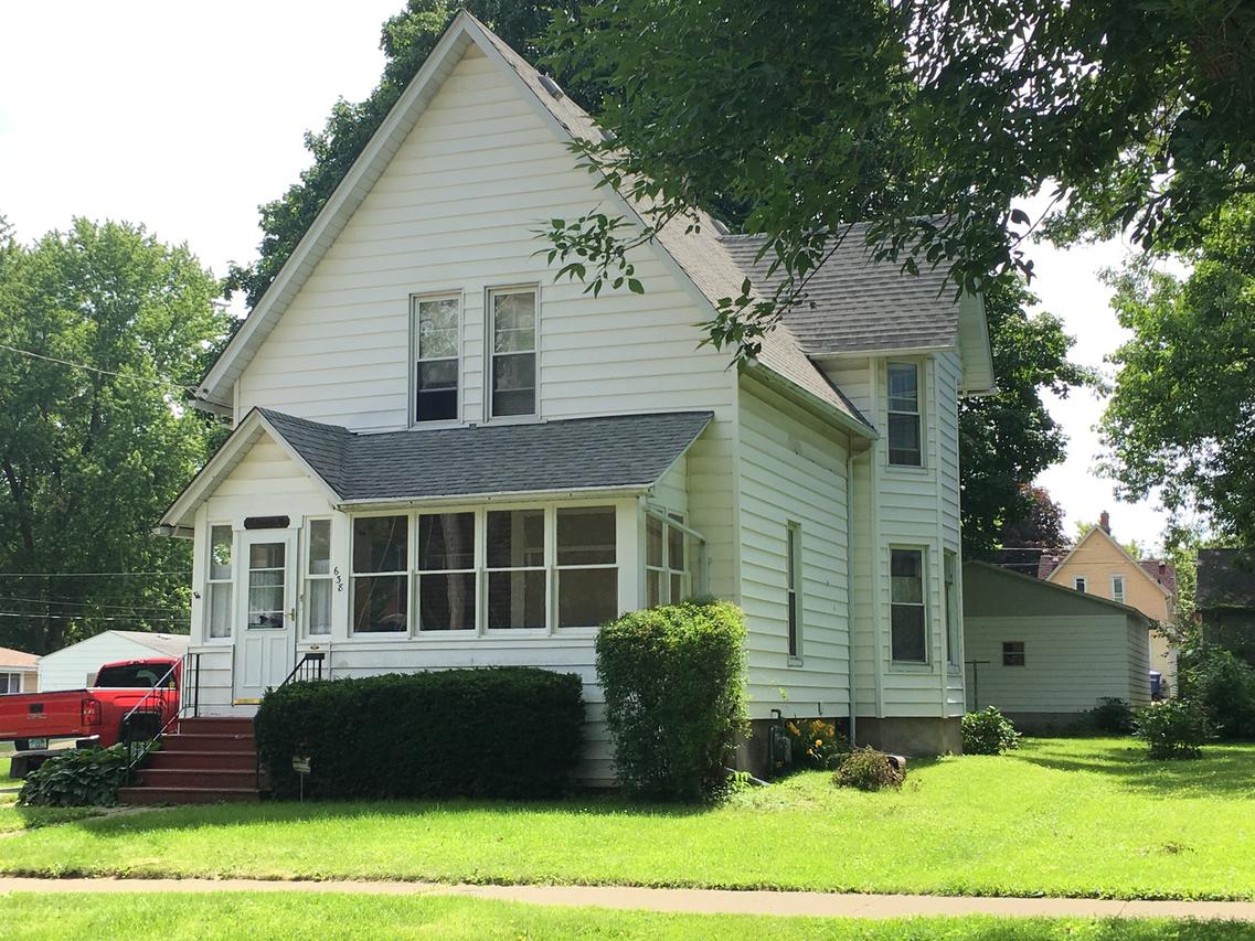 638 Leonard Ave., Dekalb, IL 60115