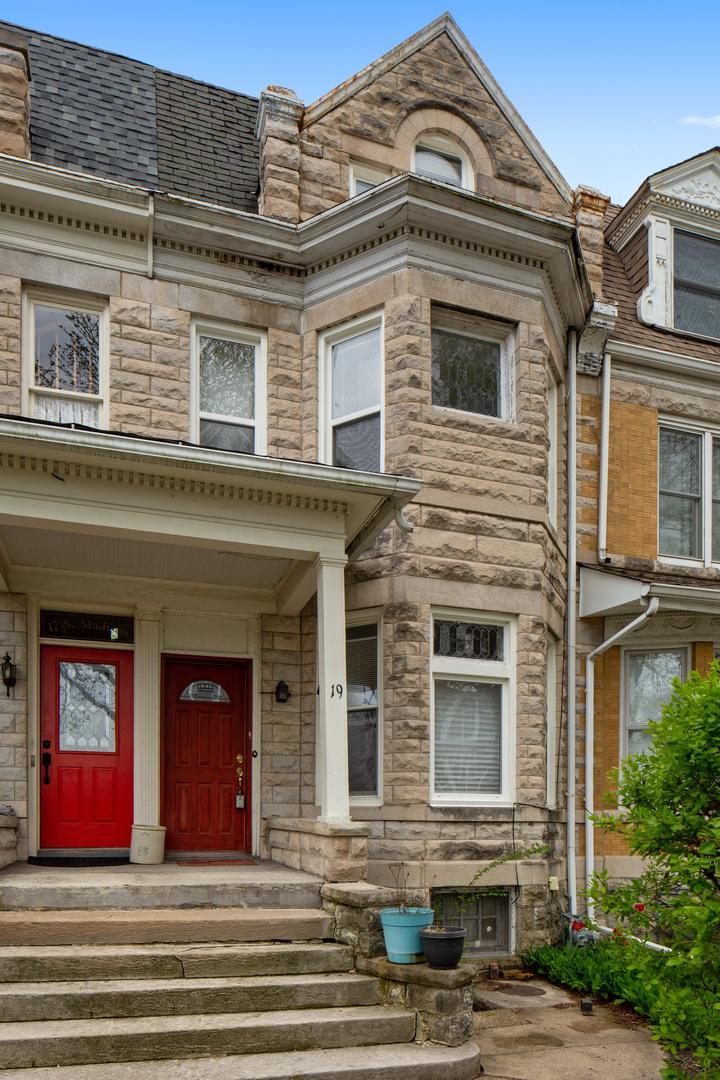 19 S Madison Ave., La Grange, IL 60525
