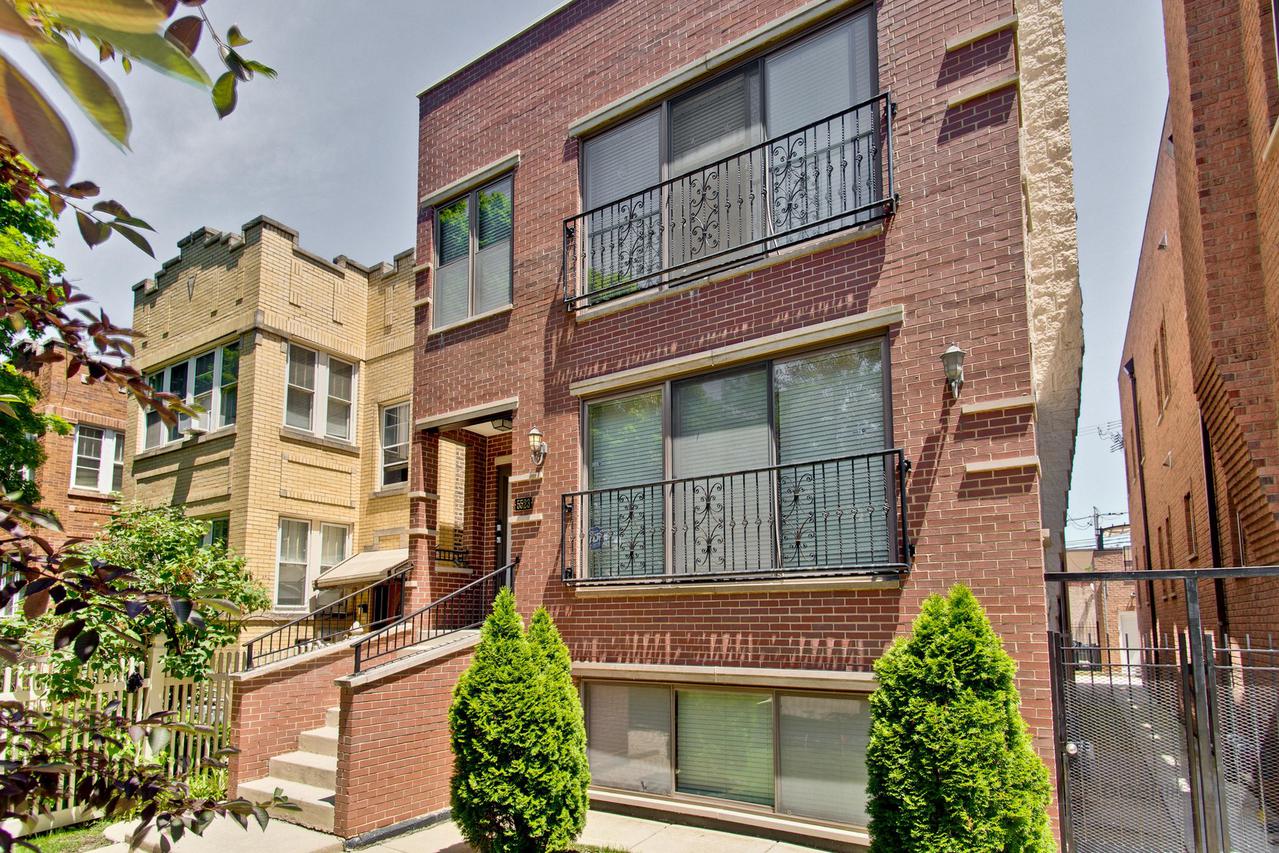 5523 N Sawyer Ave., Chicago, IL 60625