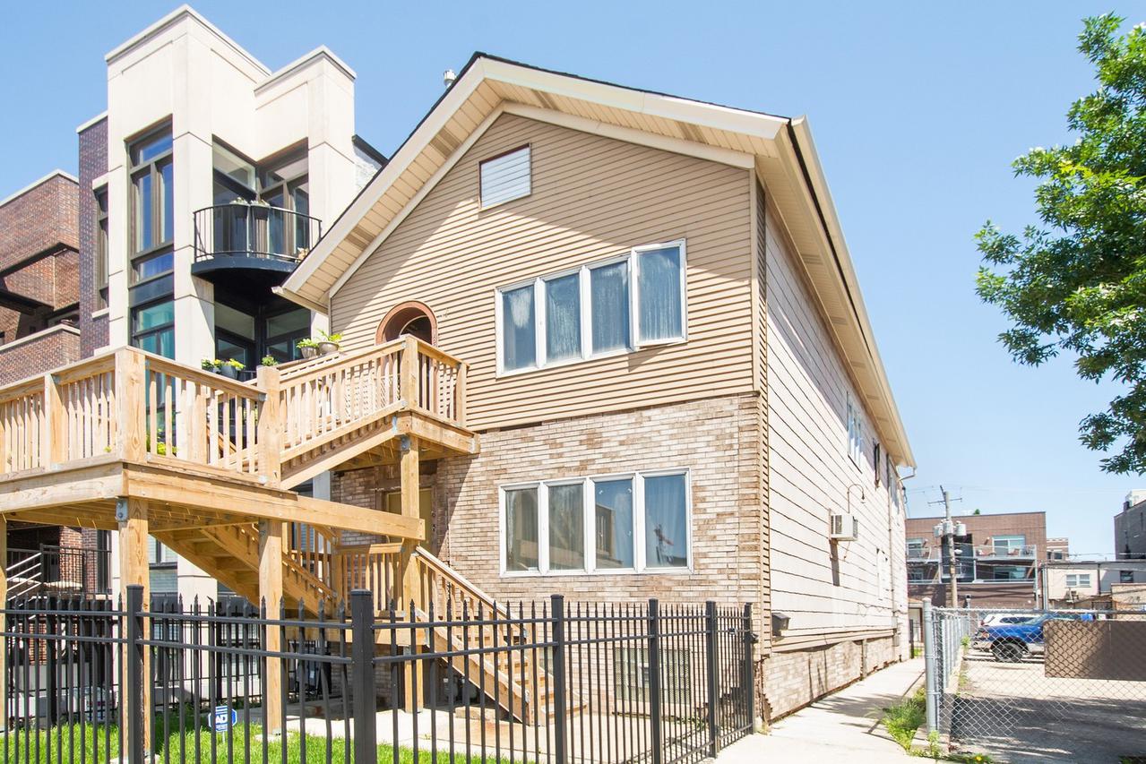 1328 W Hubbard St., Chicago, IL 60642