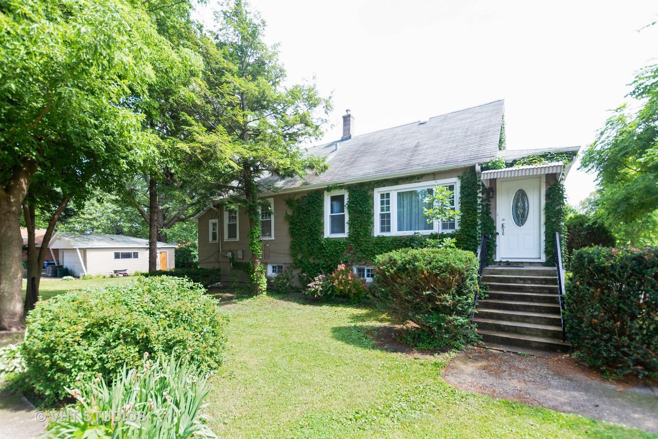 9201 S 52nd Ave., Oak Lawn, IL 60453