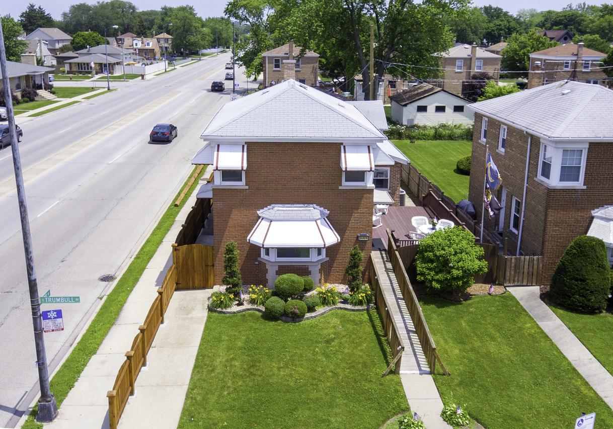 10301 S Trumbull Ave., Chicago, IL 60655