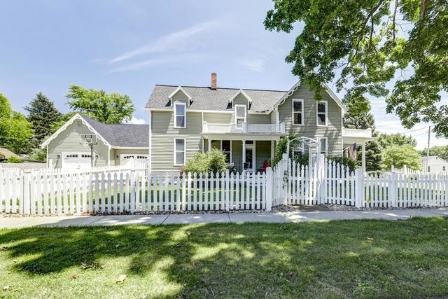 404 E Center St., Monticello, IL 61856