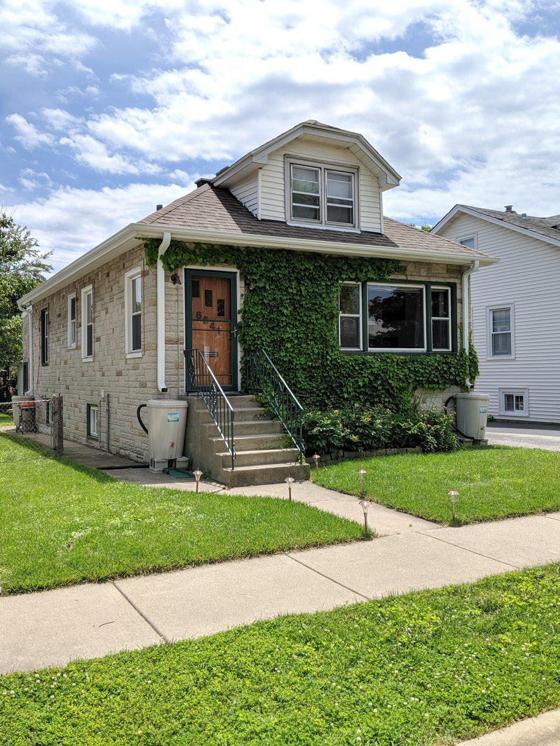 6541 W Ebinger Dr., Niles, IL 60714