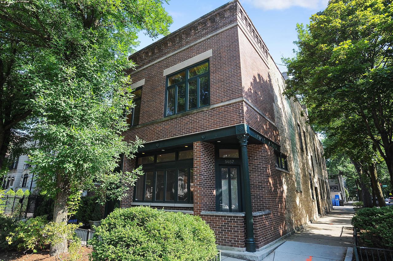 1457 W Wolfram St., Chicago, IL 60657