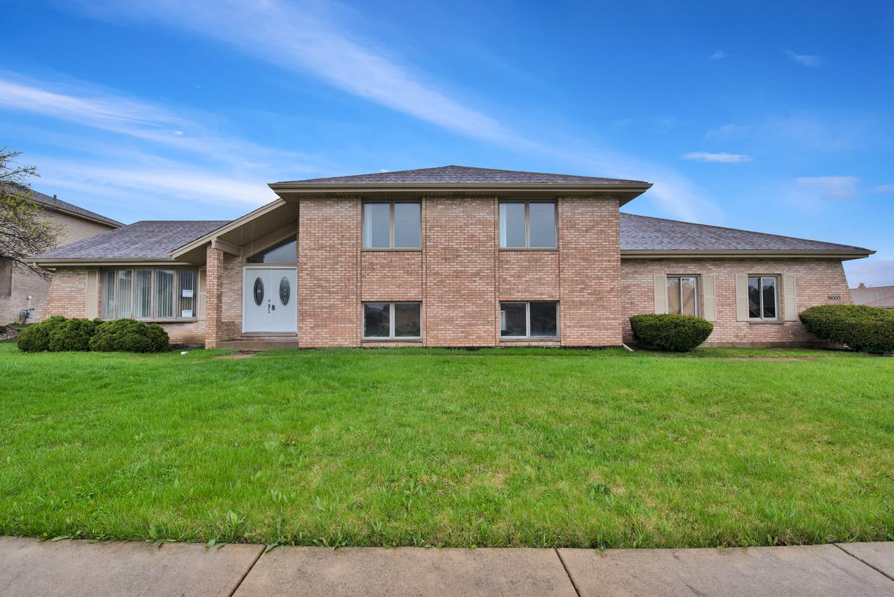 19000 Marylake Ln., Country Club Hills, IL 60478