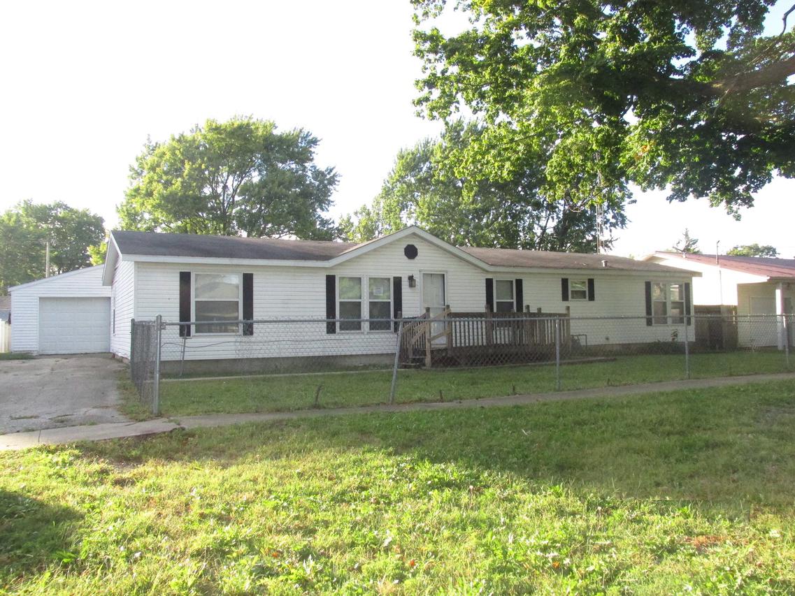 259 S Locust St., Chebanse, IL 60922